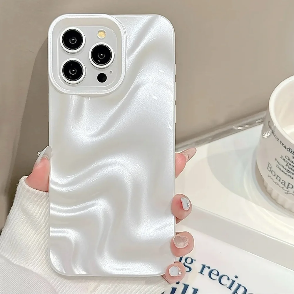 iPhone  Case Pearl White Three Dimensional Wave Pattern - Picture 4 of 7